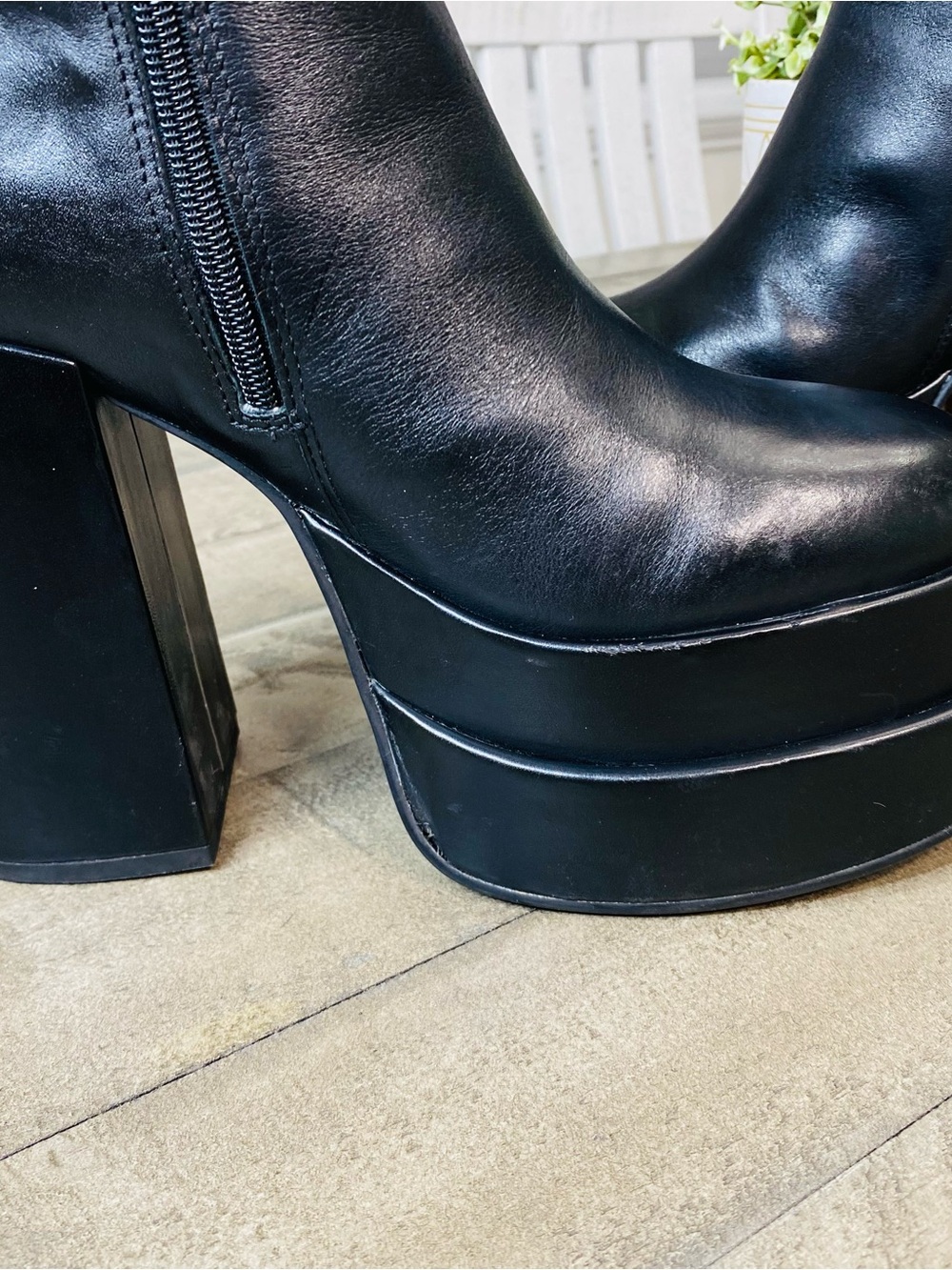 Steve Madden Cobra Black Leather Double Platform Heeled Boots Women's Size 8 - Picture 6 of 9
